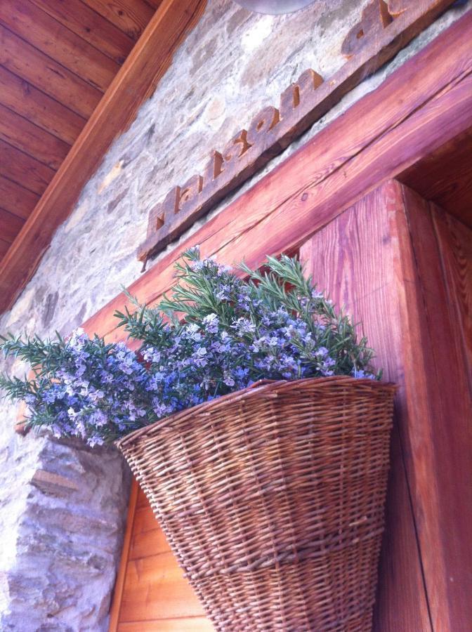 Maison De Noe Arnad Exterior foto